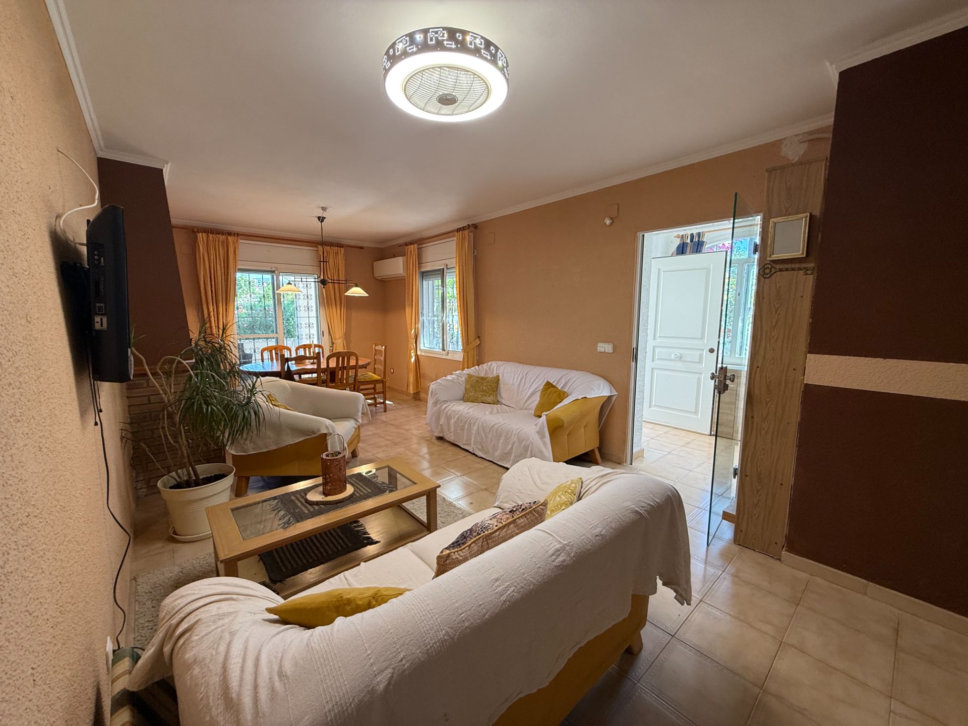 Chalet Independiente con Dos Viviendas - Oportunidad de Inversión en Zona de Playa - Image 30